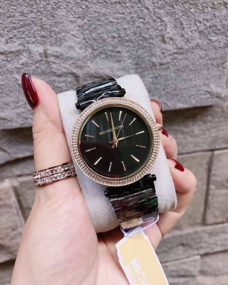 Michae_l Kor_s Darc_i