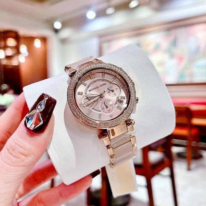 M_ichae_l Ko_r_s Park_e_r