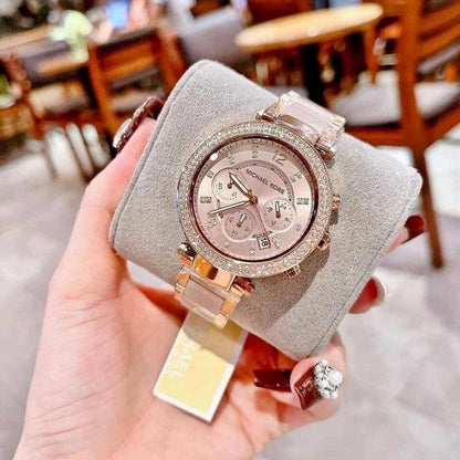 M_ichae_l Ko_r_s Park_e_r