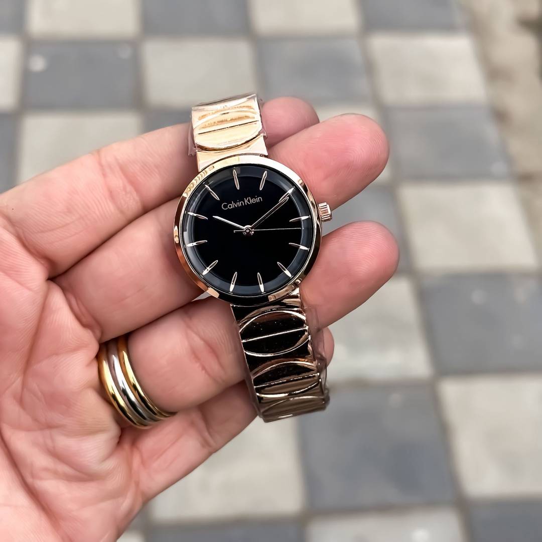 CALVI_N KLEI_N LADIE_S ROSEBLAC_K