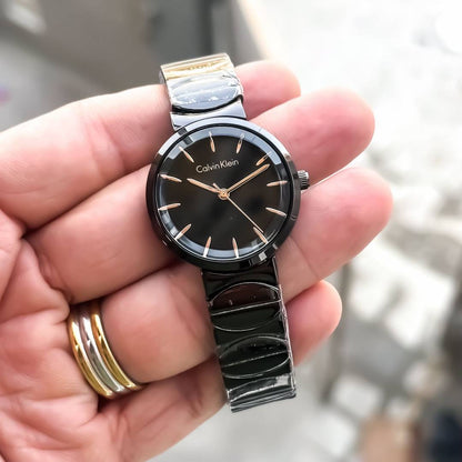 C_ALVI_N KLEI_N BLACK