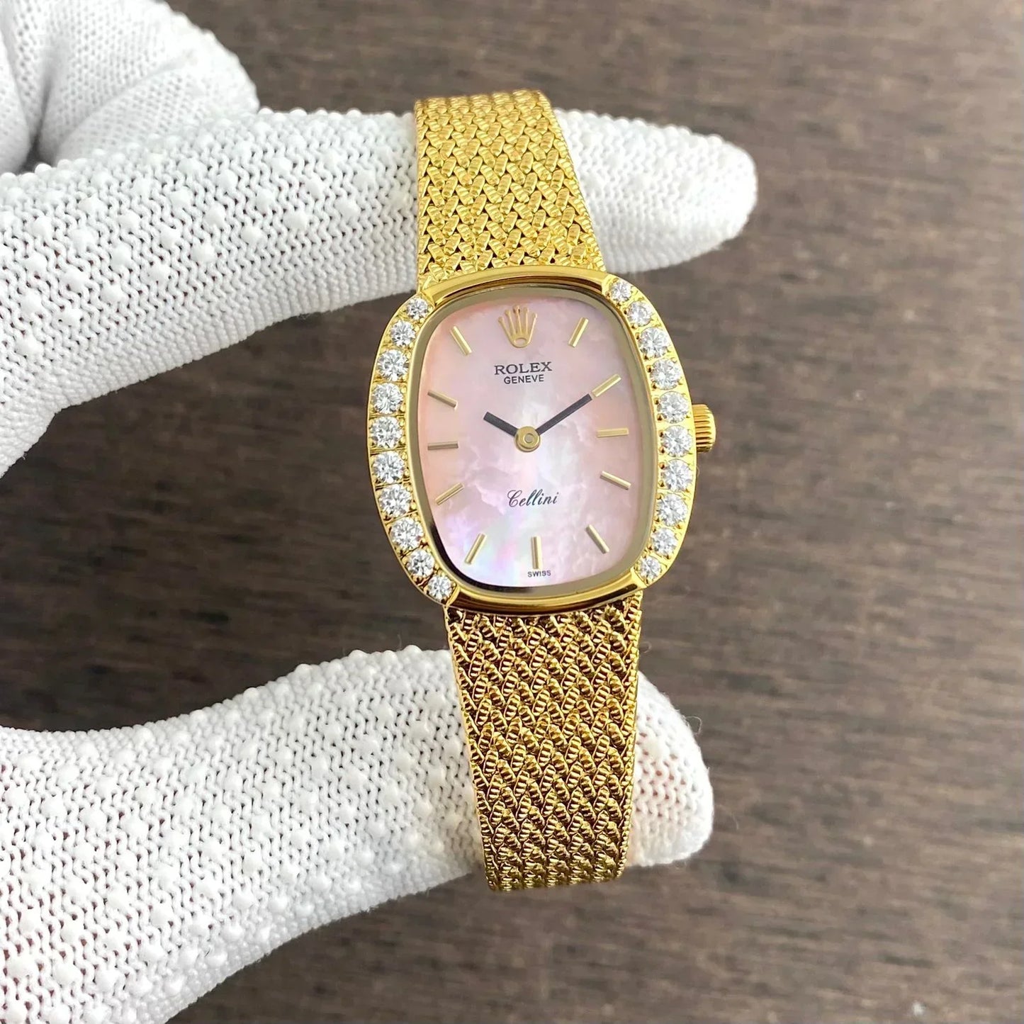 Role_x Womens Golden