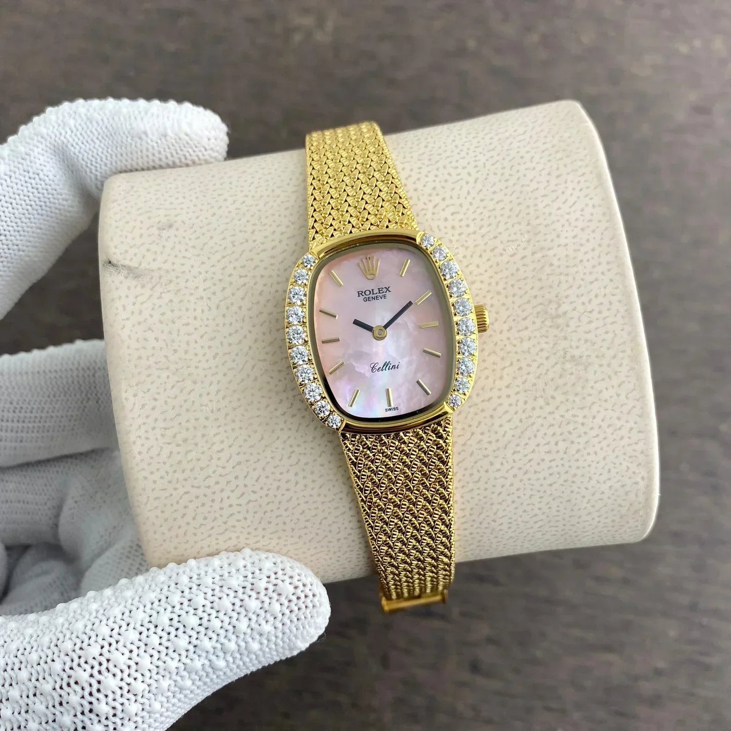 Role_x Womens Golden