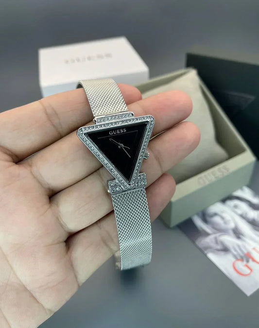 GUES_S Triangle Fame